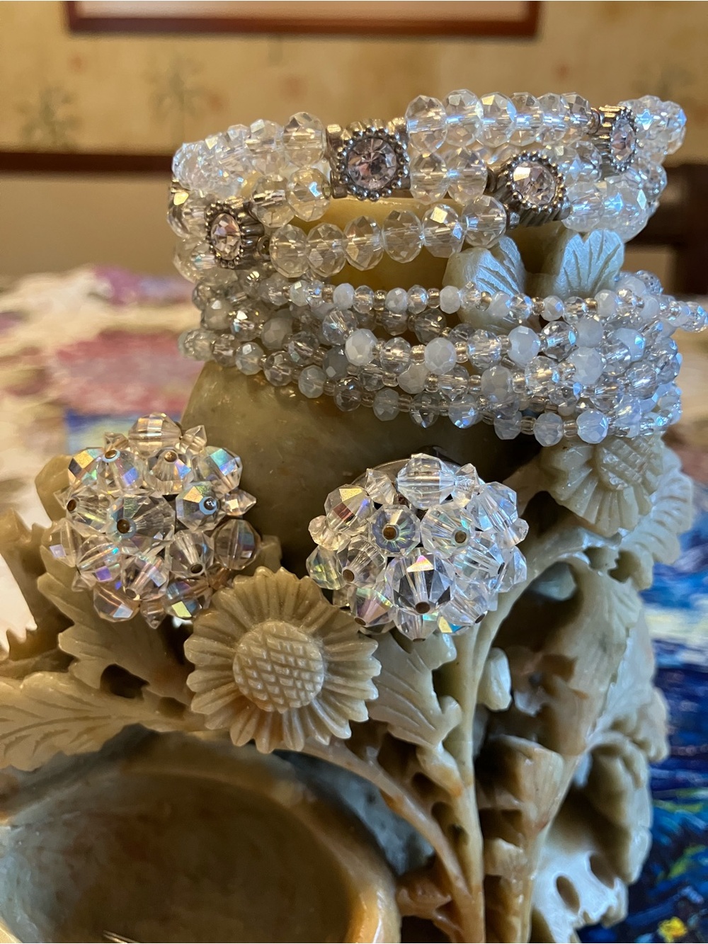 CUT CRYSTAL AND AB CRYSTAL BRACELETS AND EARRINGS - Picture 5 of 14